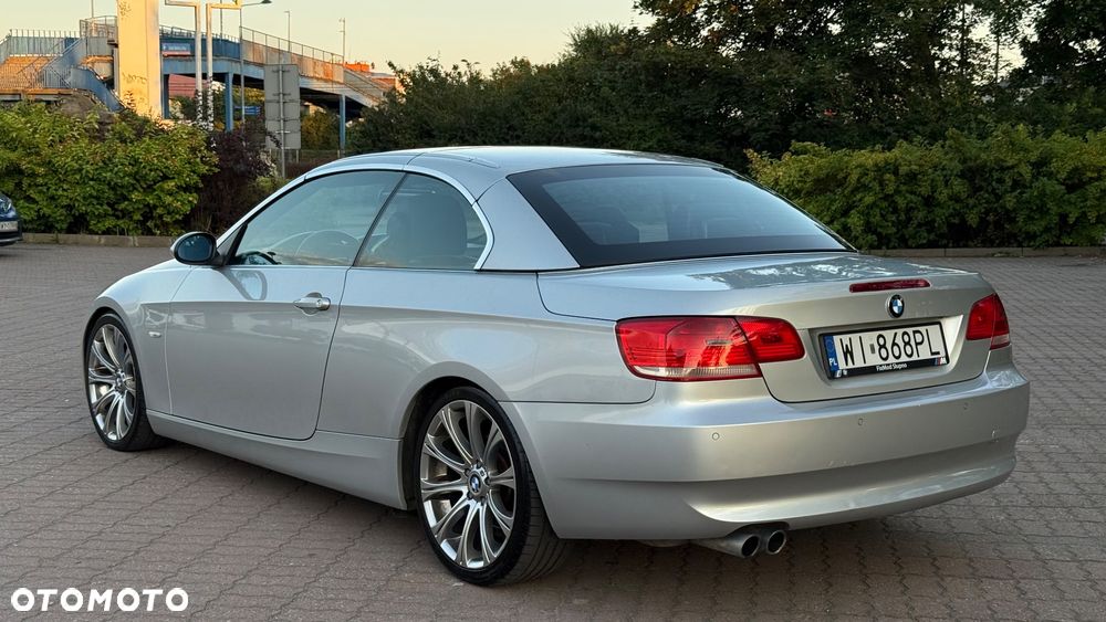 BMW Seria 3 325i Cabrio - 6