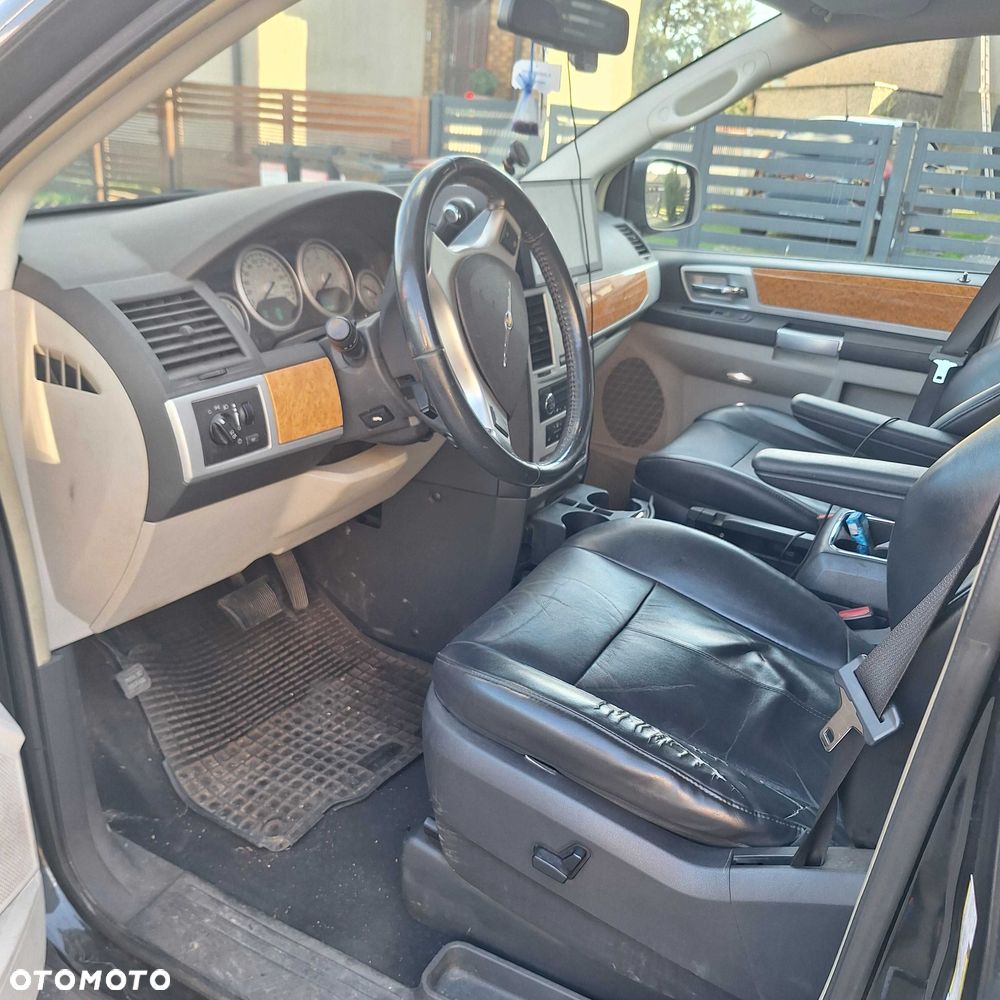 Chrysler Grand Voyager - 5