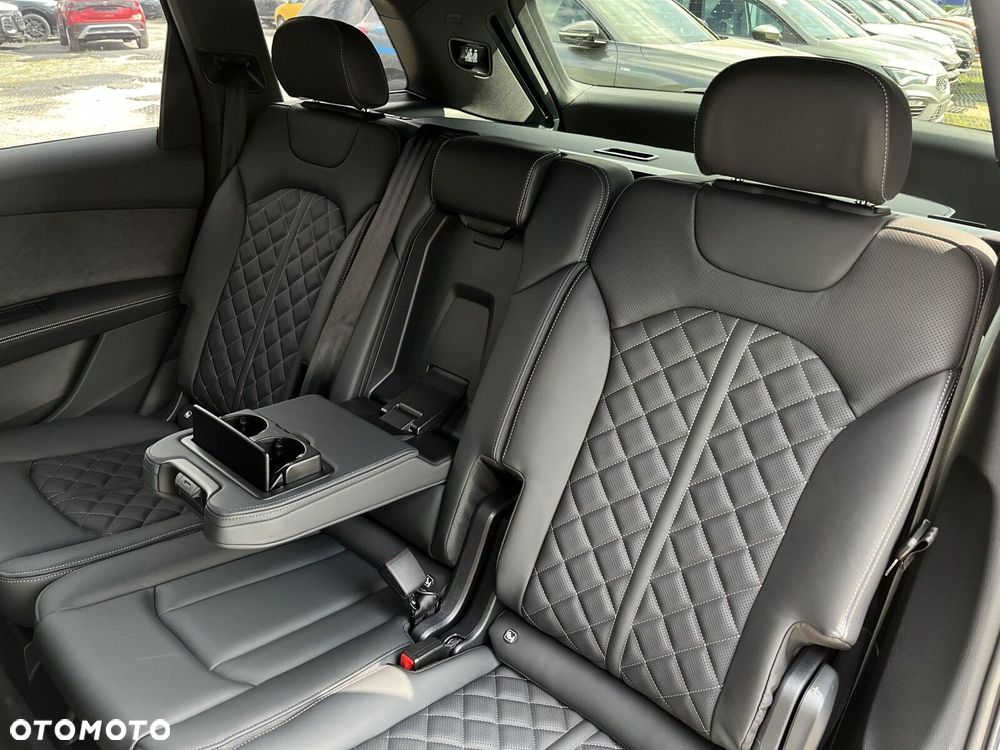Audi Q7 - 16