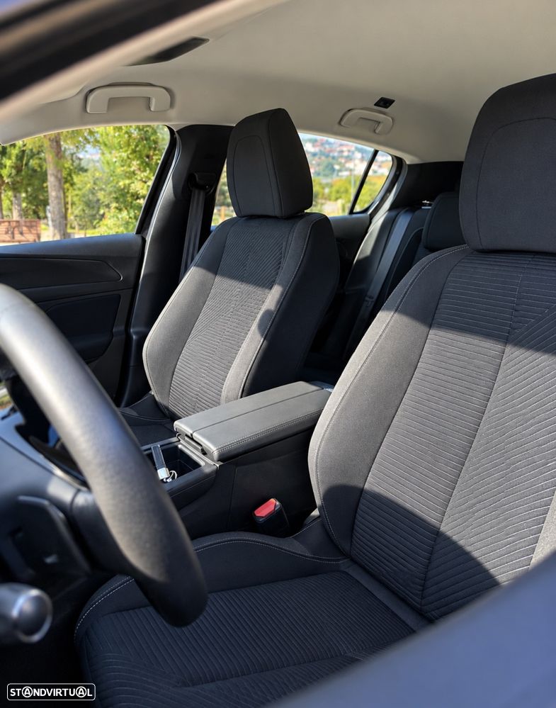 Peugeot 308 PureTech 130 EAT8 Allure - 13
