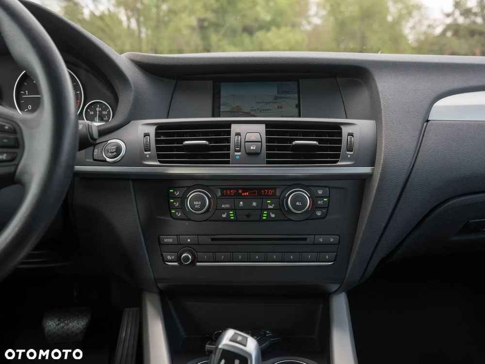 BMW X3 xDrive20d - 24