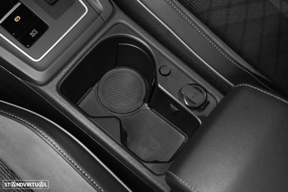 VW Golf Variant 2.0 TDi R-Line DSG - 31