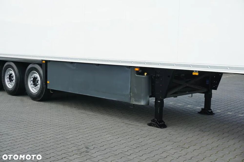 Schmitz Cargobull CHŁODNIA / CARRIER VECTOR 1550 - 17