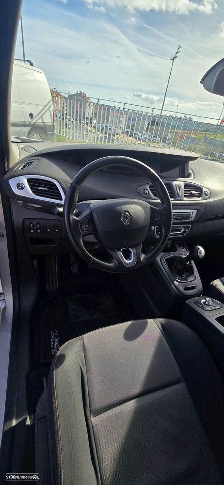 Renault Grand Scénic 1.5 dCi Expression SS - 9