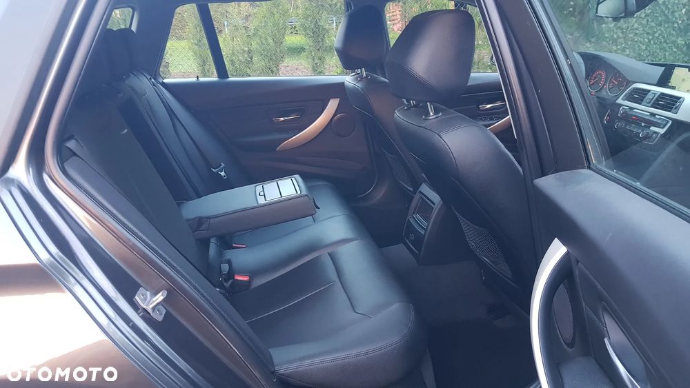 BMW Seria 3 - 33