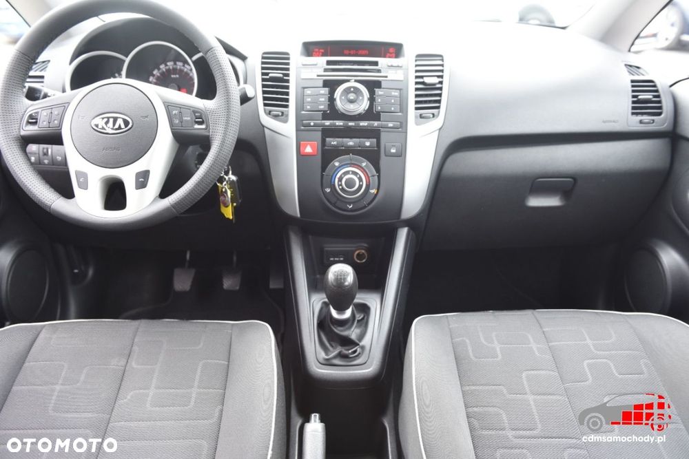 Kia Venga - 22
