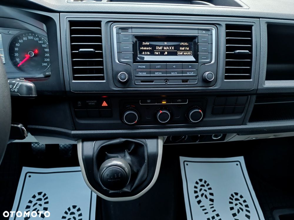 Volkswagen Transporter L2H1 Plus Trendline - 24