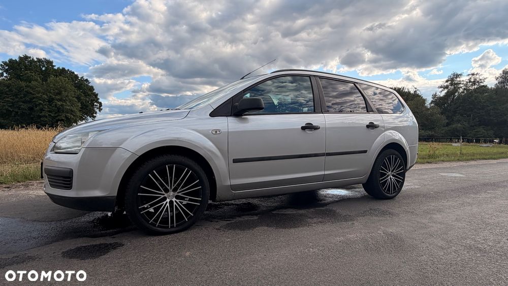Ford Focus 1.6 Comfort - 14