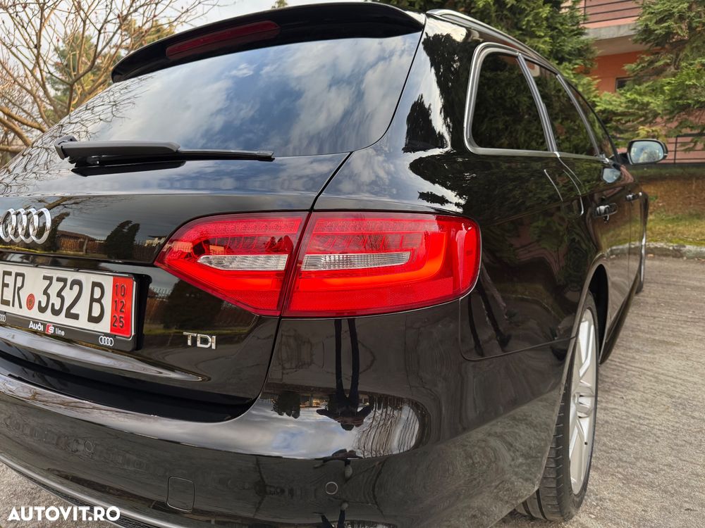 Audi A4 2.0 TDI DPF multitronic S line Sportpaket - 12