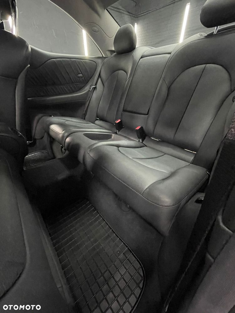 Mercedes-Benz CLK 320 Elegance - 7