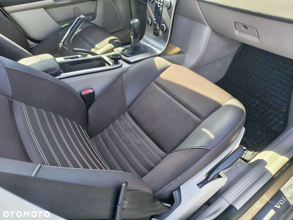 Volvo S40 2.0D - 14