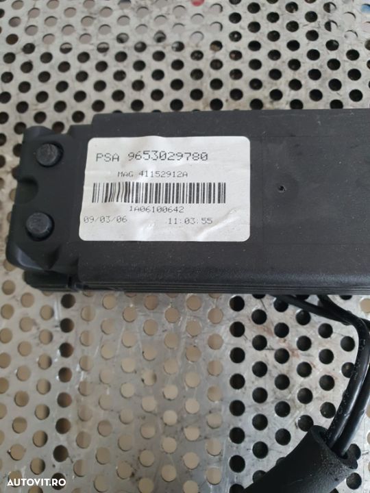 Antena Navigatie Peugeot 407 607 Citroen C6 An 2006-2012 Cod 9653029780 - 2