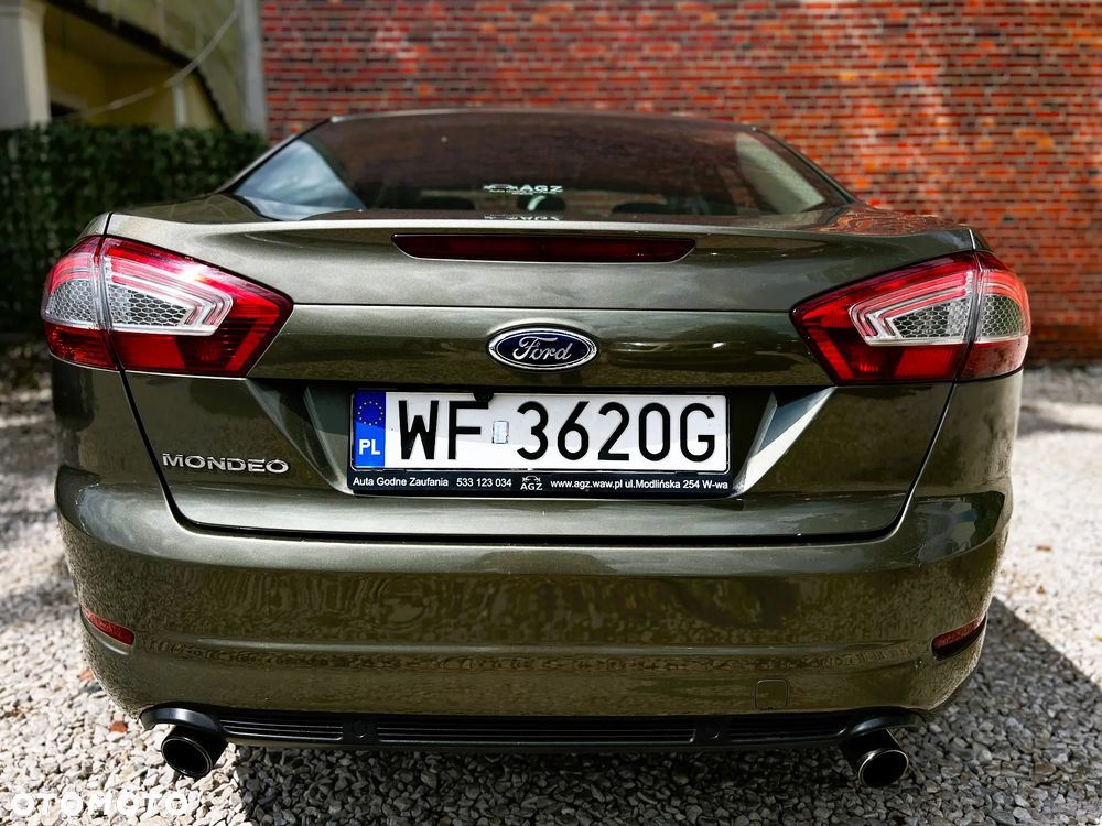Ford Mondeo - 35