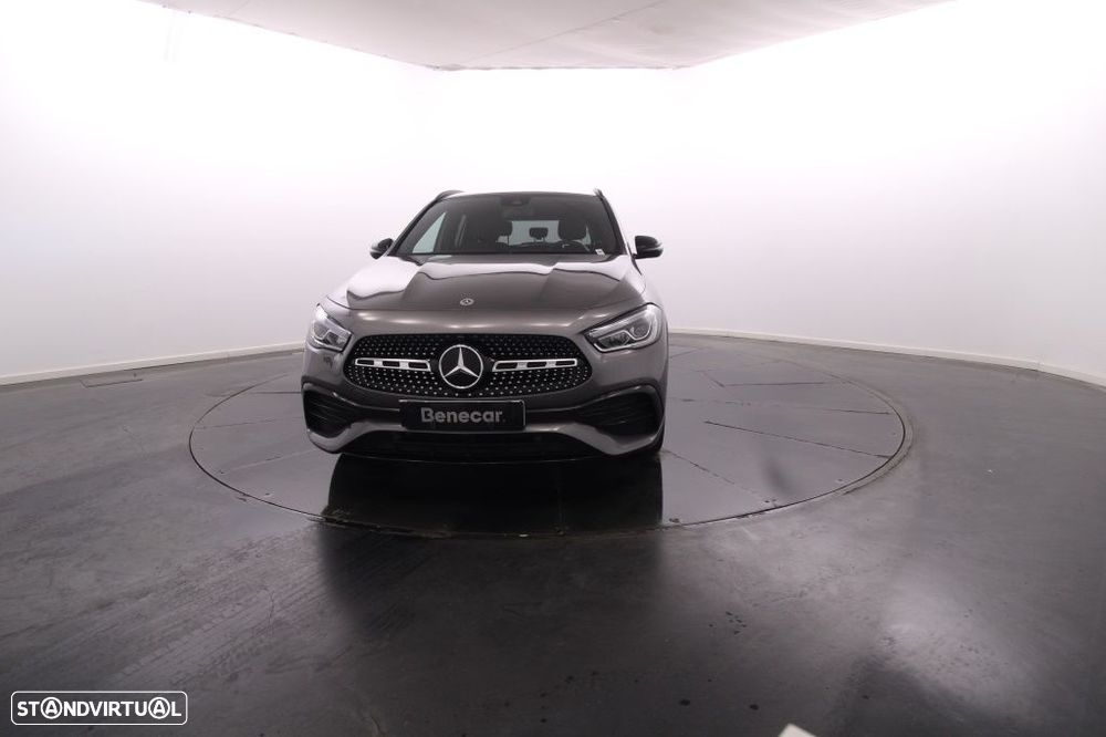 Mercedes-Benz GLA 180 d AMG Line - 12