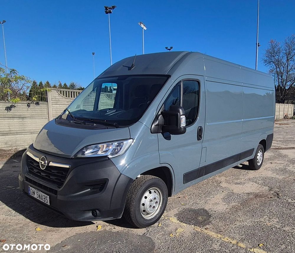 Opel Movano