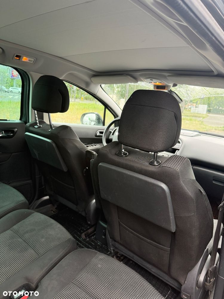 Peugeot 5008 1.6 HDi Premium - 10