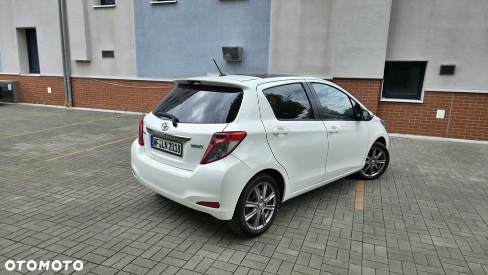 Toyota Yaris 1.33 Premium - 3