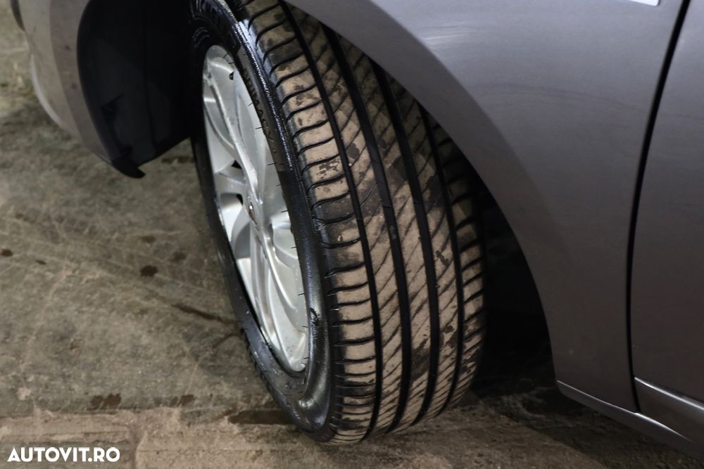 Renault Megane ENERGY dCi 110 Start & Stop Bose Edition - 33