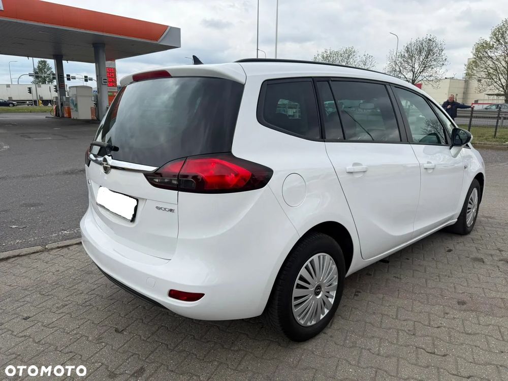 Opel Zafira - 4