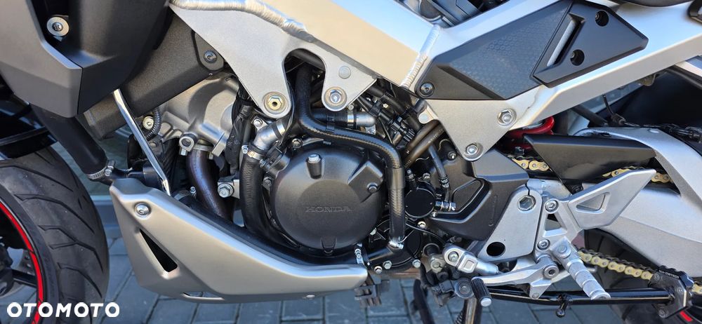 Honda VFR - 36