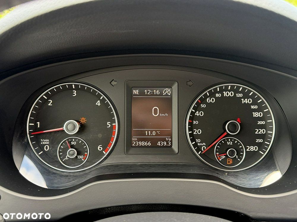 Volkswagen Jetta - 17