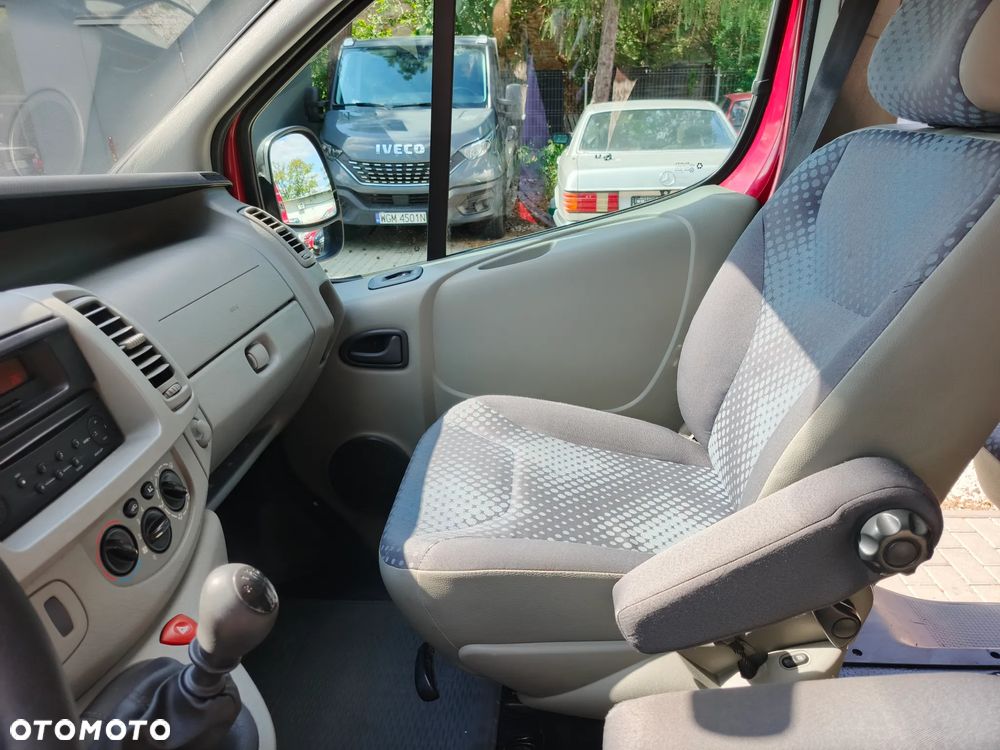 Renault Trafic L1H1 Passenger Lux - 21