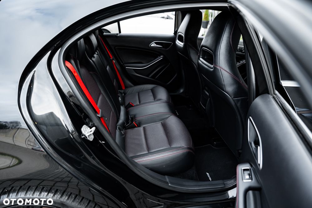 Mercedes-Benz Klasa A 45 AMG 4Matic AMG Speedshift 7G-DCT - 23