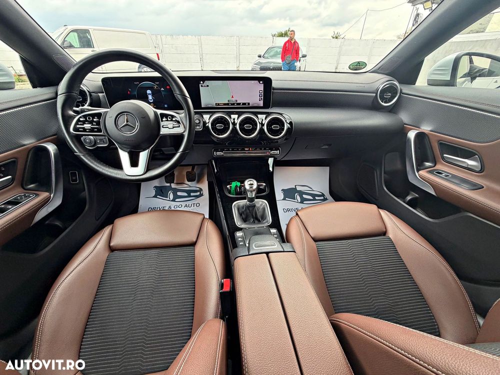 Mercedes-Benz CLA 180 d Progressive - 9