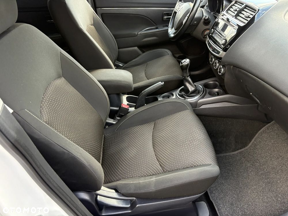 Mitsubishi ASX 1.6 Blue Sky Edition - 13