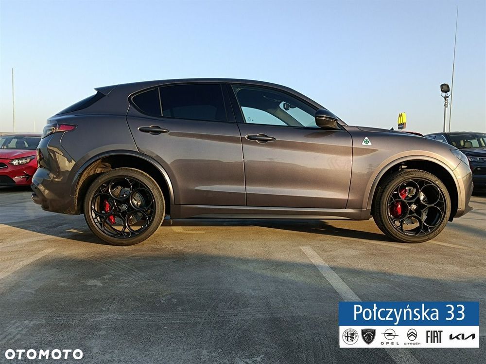 Alfa Romeo Stelvio - 3