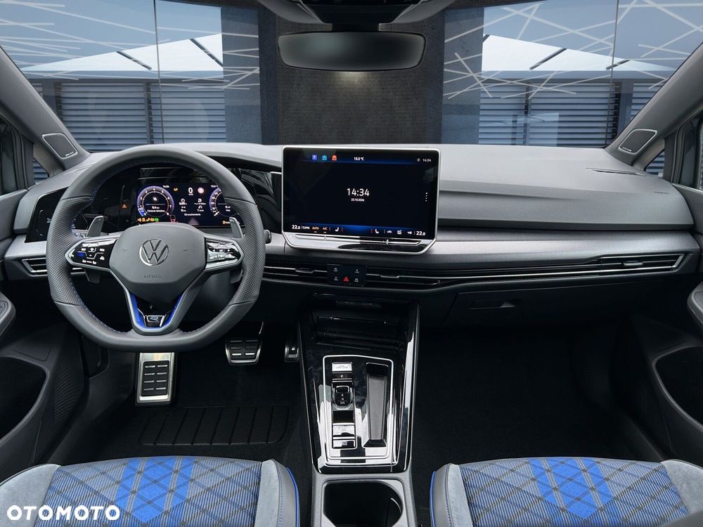Volkswagen Golf - 4
