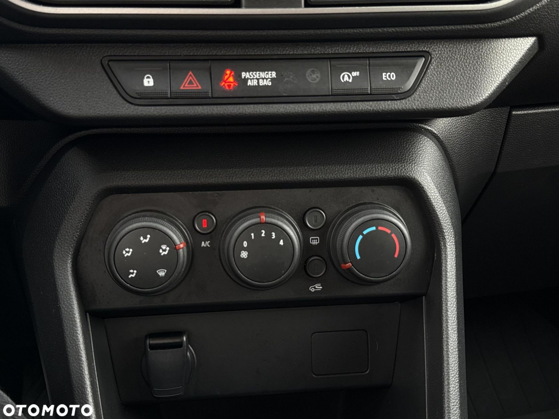 Dacia Jogger 1.0 TCe Expression 7os - 15