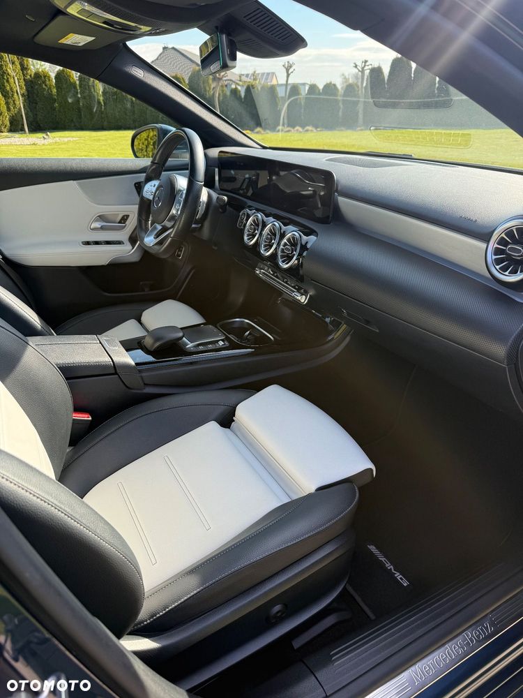 Mercedes-Benz Klasa A 220 4-Matic AMG Line 8G-DCT - 9
