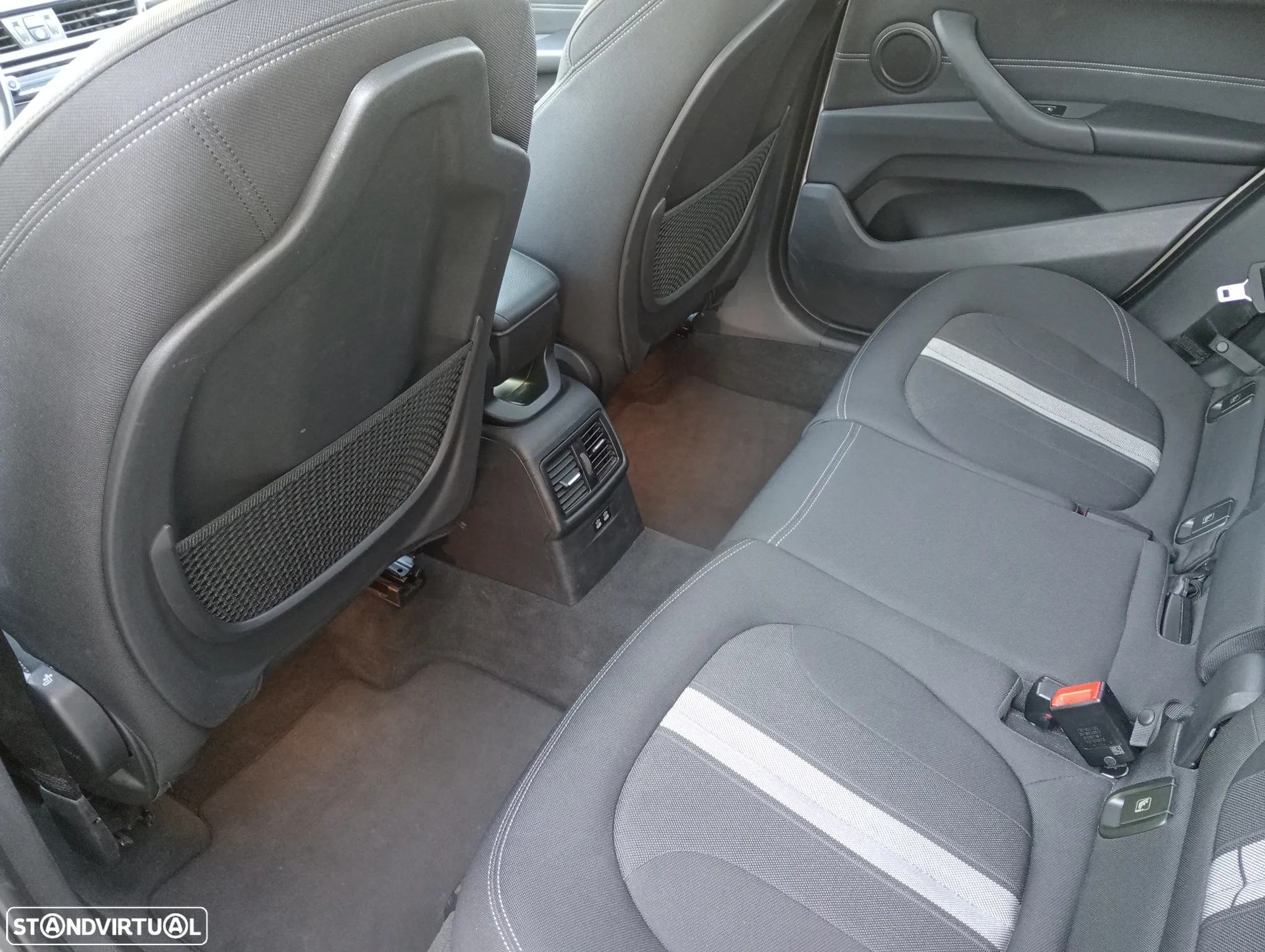 BMW X1 16 d sDrive Line Sport - 19