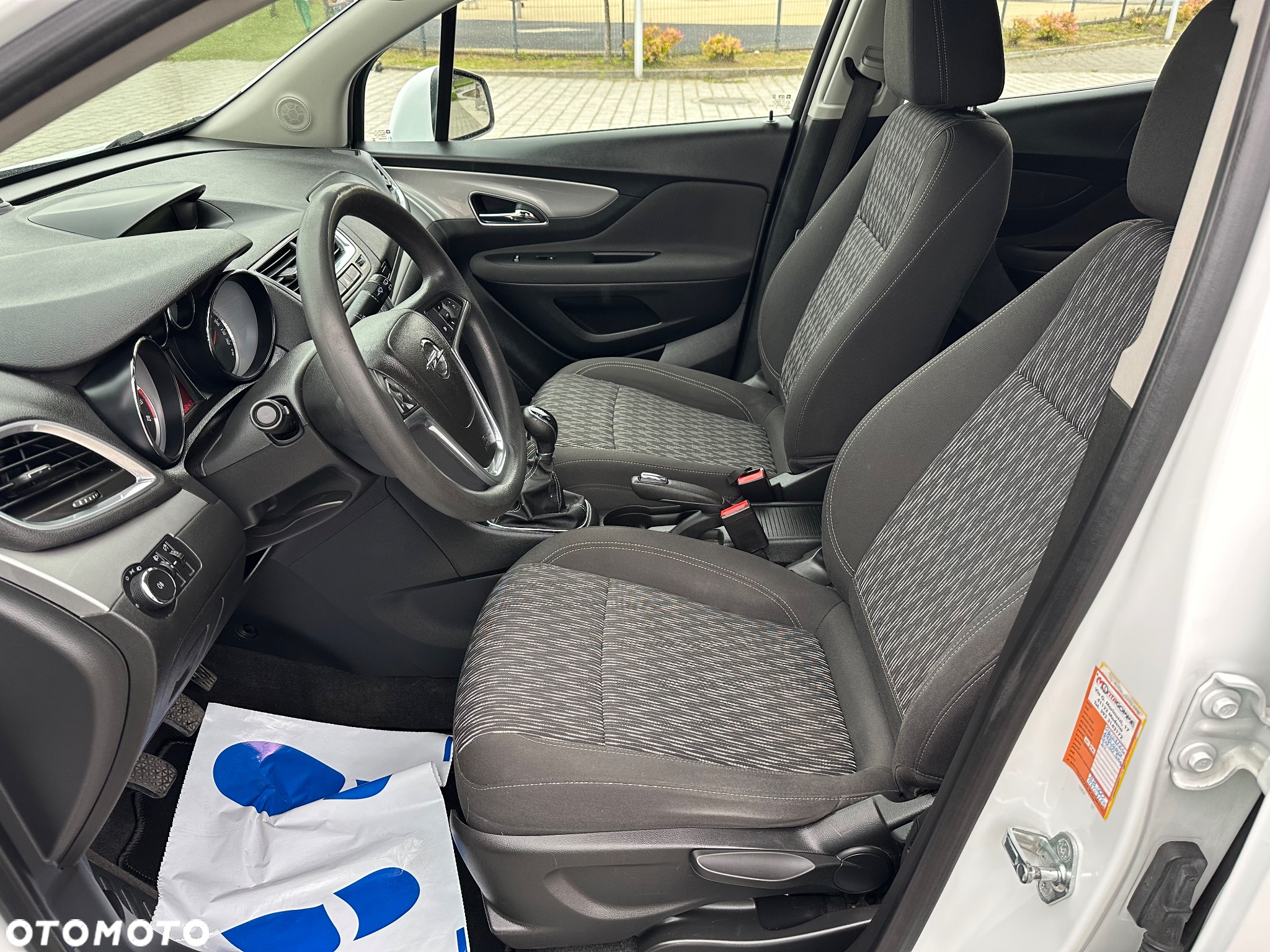 Opel Mokka 1.6 Active S&S - 9