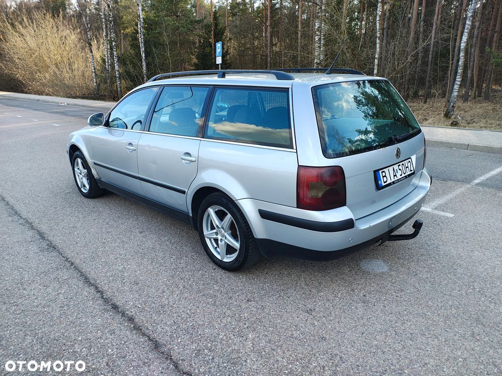 Volkswagen Passat - 2