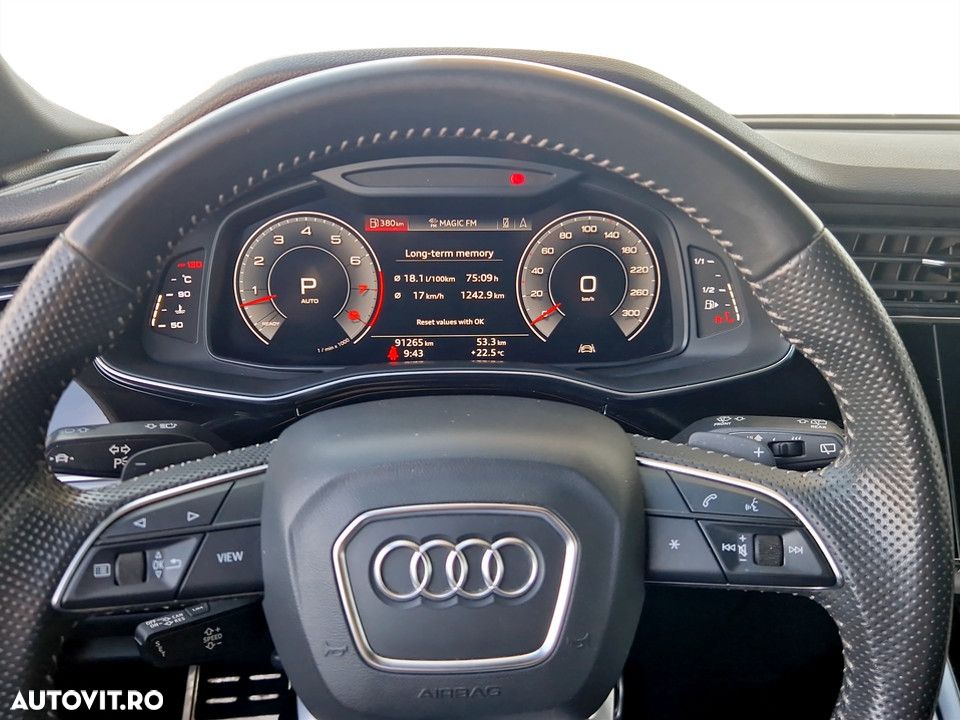 Audi Q8 3.0 55 TFSI quattro Tiptronic MHEV - 19