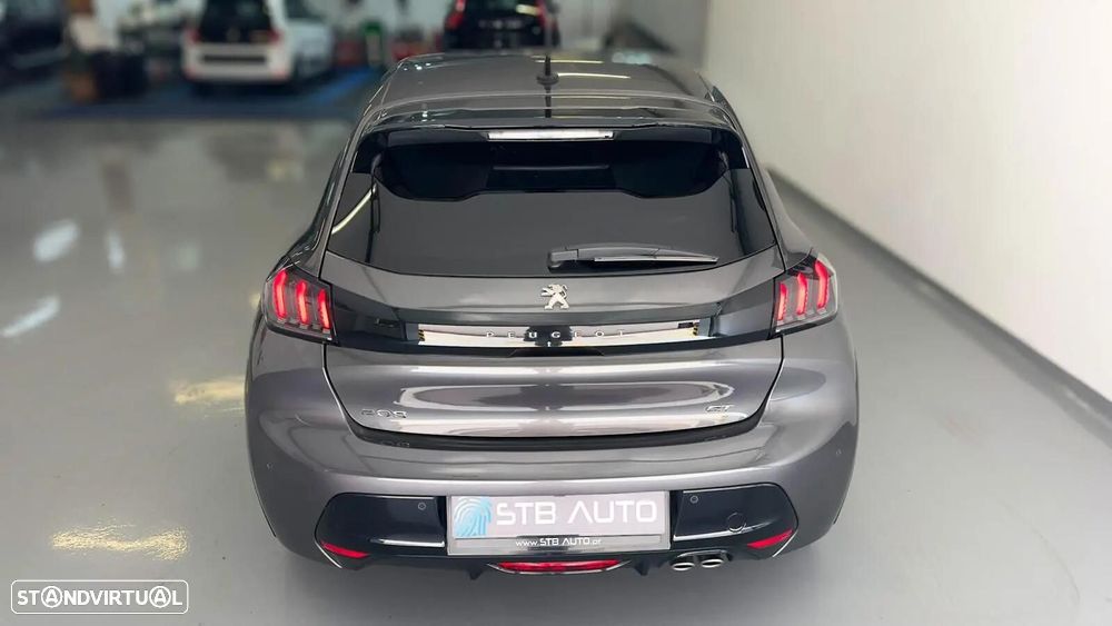 Peugeot 208 - 16
