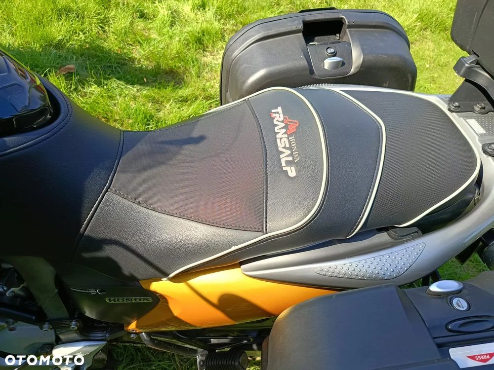 Honda Transalp - 11