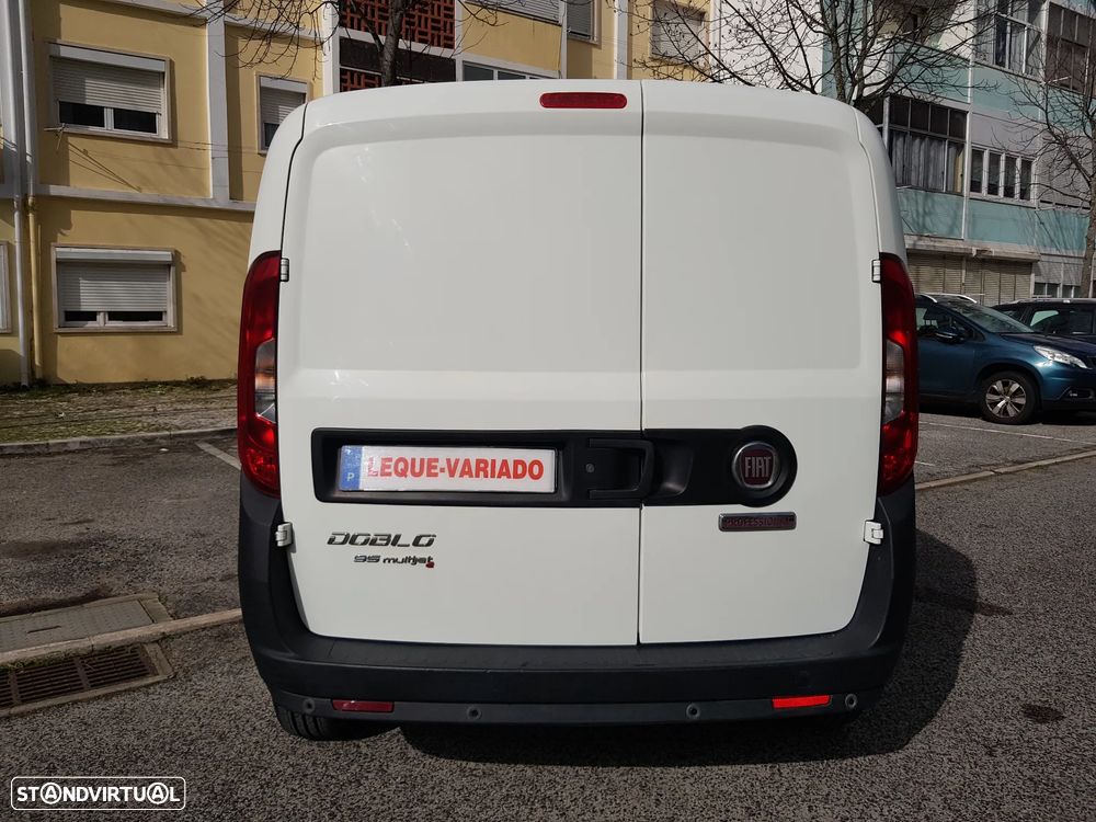 Fiat Doblo 3 Lugares - 39