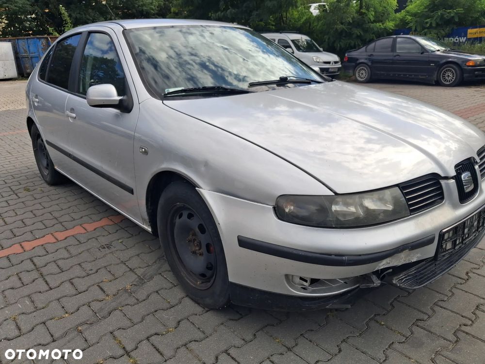 Seat Leon 1 I Toledo 2 II silnik 1.6 16v BCB azd aus atn 105 KM skrzynia biegów ERT sprzęgło wysprzęglik lakier kolor LS7N srebrne drzwi lewe prawe przód tył błotnik zderzak klapa lusterko maska LS7N maglownica przekładnia belka sanki alternator sprężarka klimatyzacji pompa paliwa listwa wtryskowa klamka zamek zacisk głośnik szyba podszybie mechanizm panel sterowania sterownik moduł stacyjka wiązka przewód rura tłumik wydech koła felga zwrotnica kolektor czujnik mcperson amortyzator sprężyna silniczek kokpit pas bezpieczeństwa fotel schowek kierownica zegary klamka osłona lewarek włącznik manetka lampa lampka reflektor atrapa grill zbiorniczek półka bagażnika wykładzina kratka nawiew dmuchawa wentylator chłodnica pas przedni cupholder NA CZĘŚCI WSZYSTKIE CZĘŚCI - 9