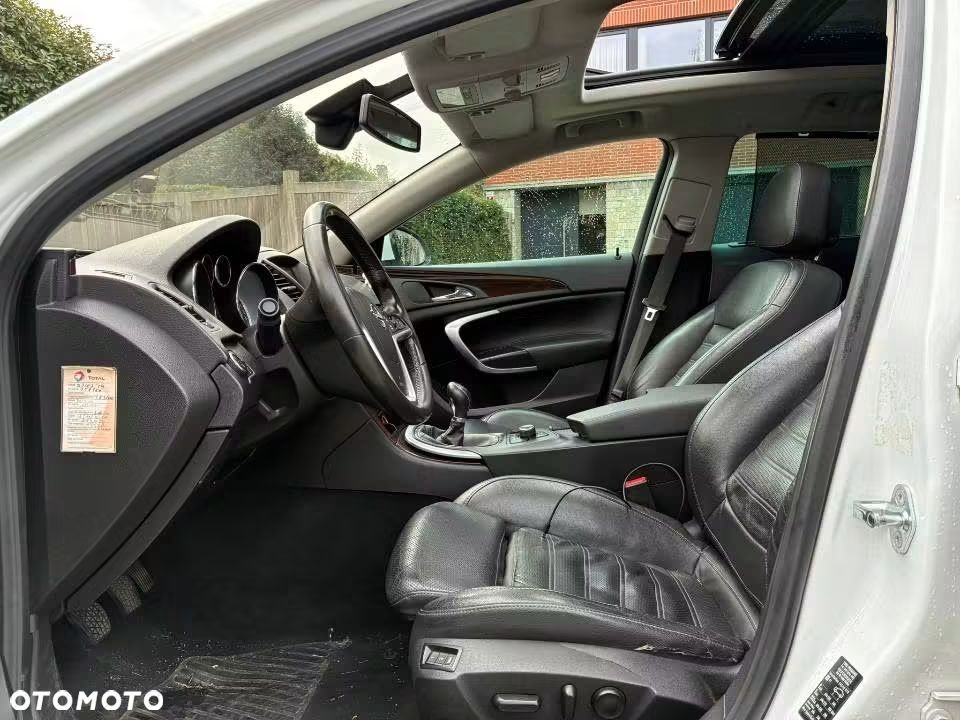 Opel Insignia - 8
