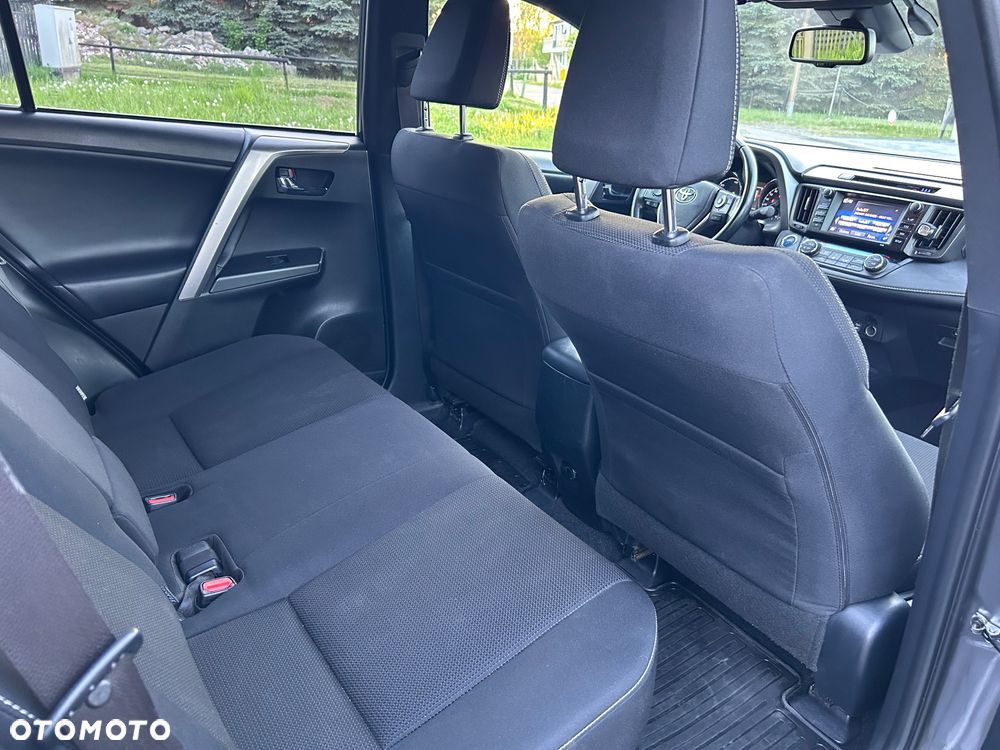 Toyota RAV4 Hybrid Premium 4x2 - 10