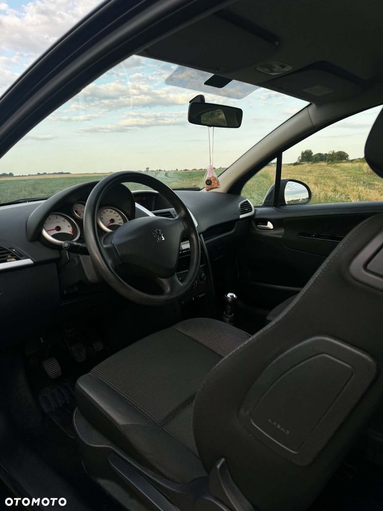 Peugeot 207 1.4 Trendy - 4