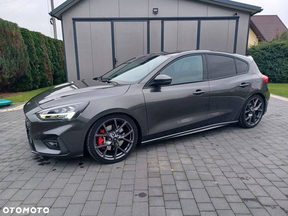 Ford Focus 2.3 EcoBoost S&S ST Edition - 19