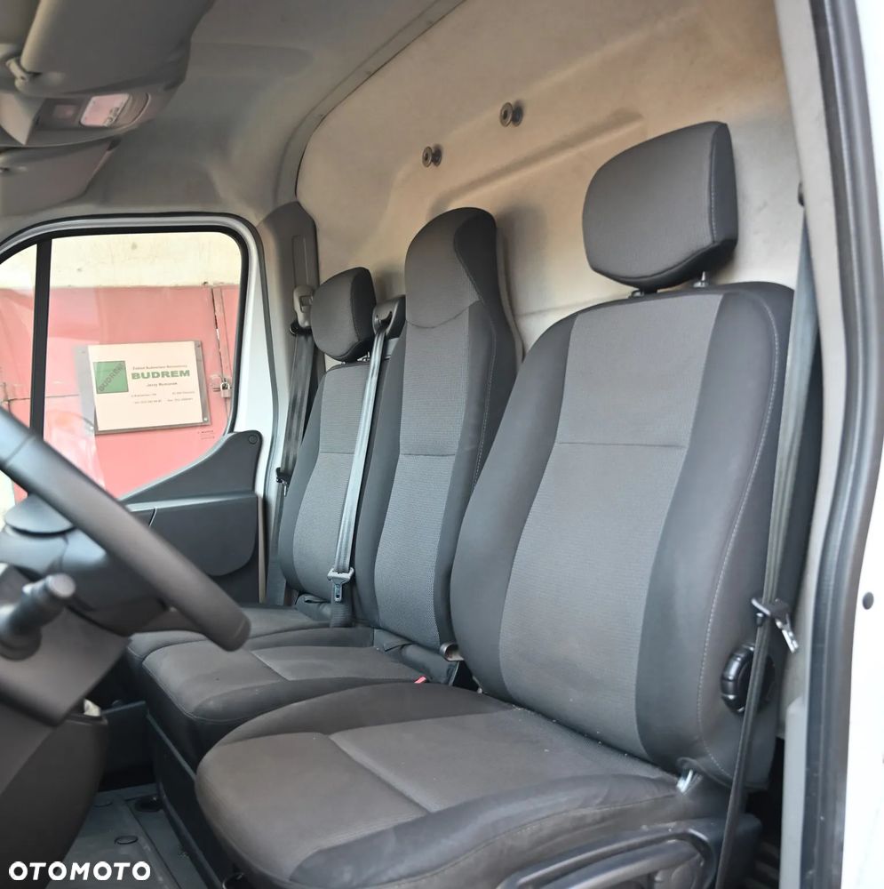 Renault Master - 24