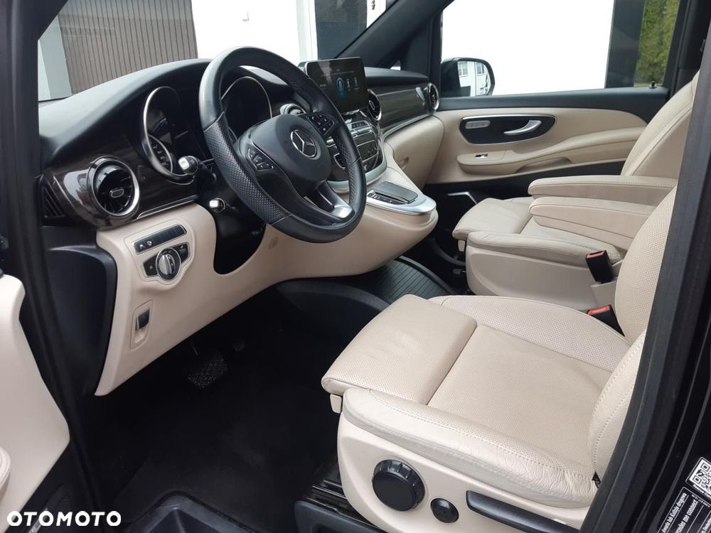 Mercedes-Benz EQV - 25