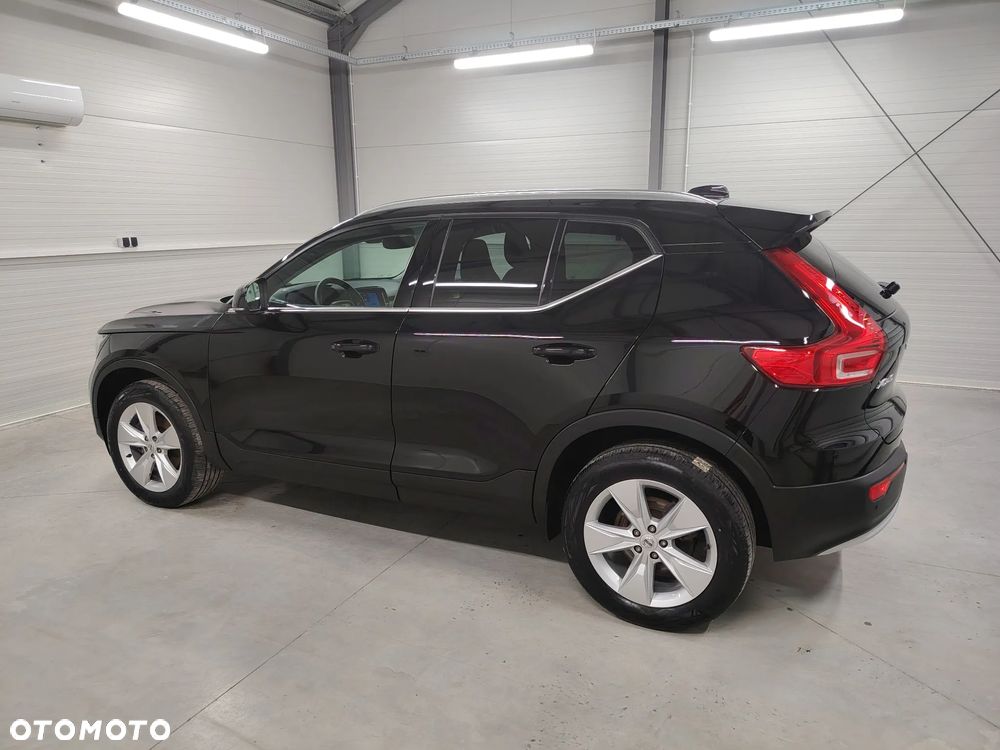 Volvo XC 40 B3 Plus Dark - 9
