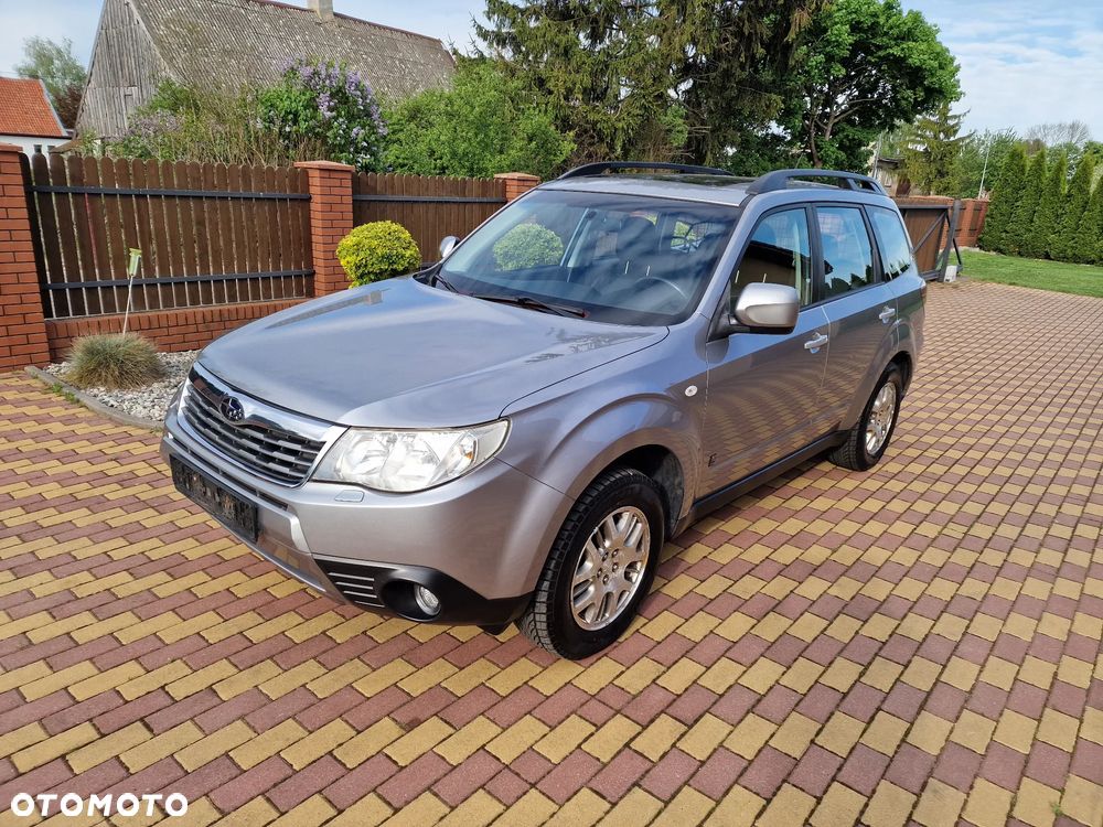 Subaru Forester 2.5 X Premium - 2