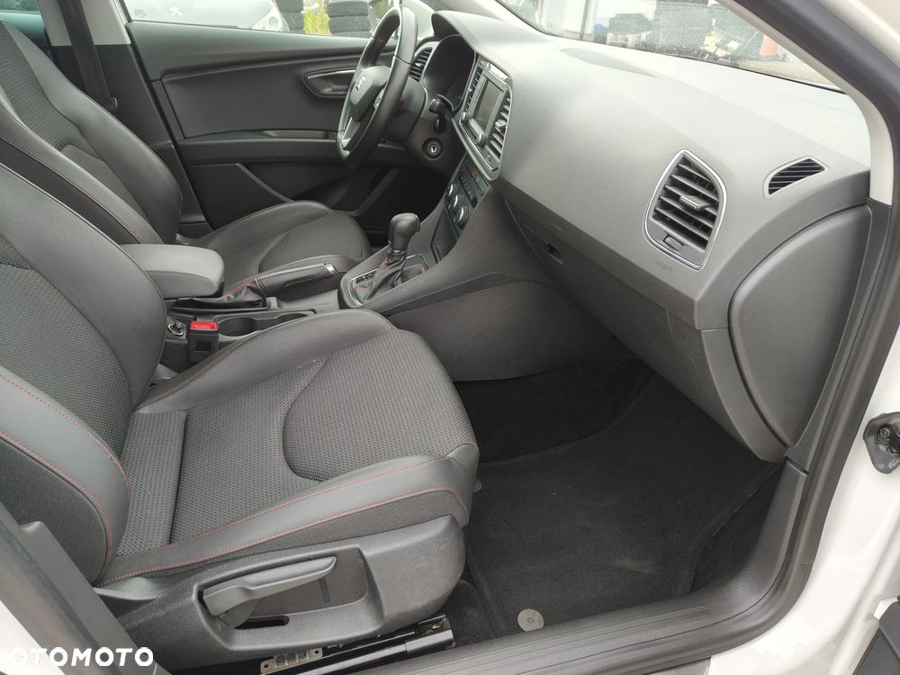 Seat Leon 2.0 TDI DPF Ecomotive DSG FR - 15